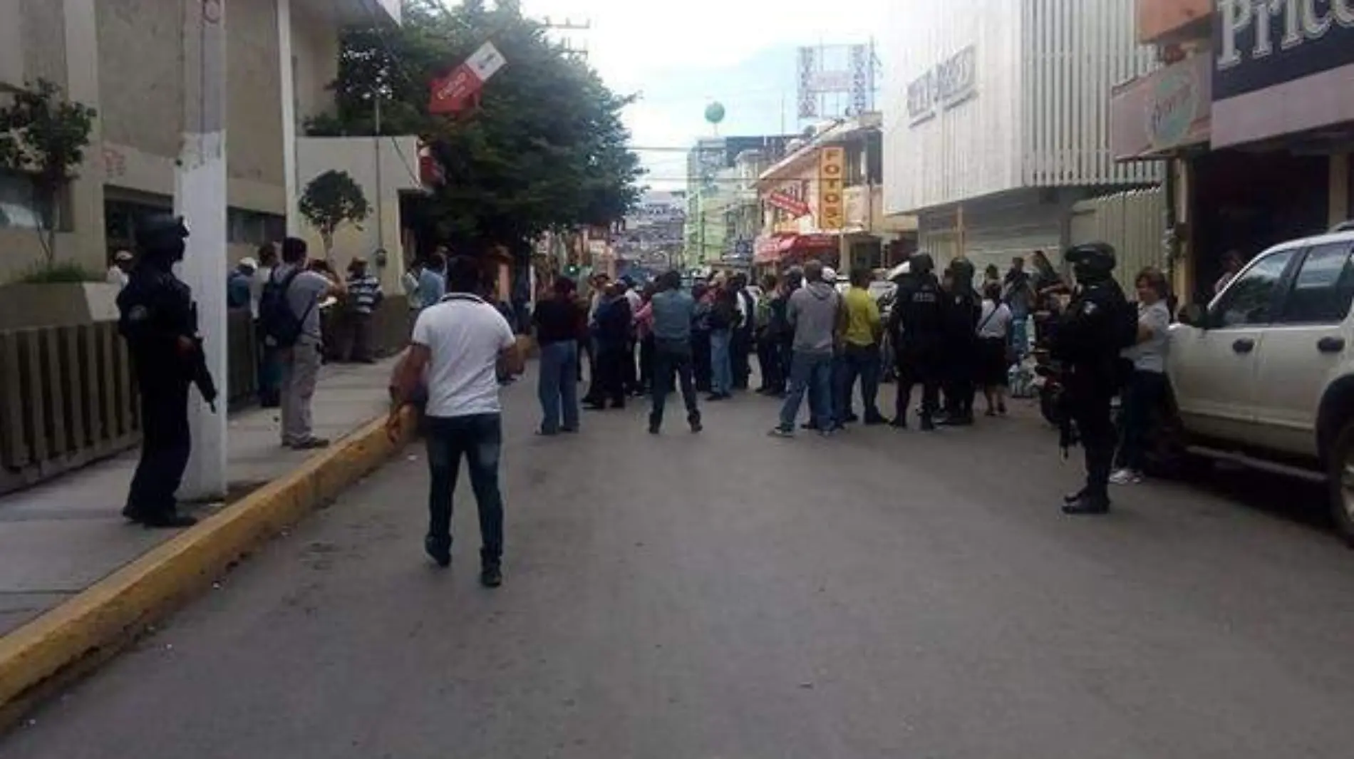 Chilpancingo - bloqeuo de trabajadores de Capach